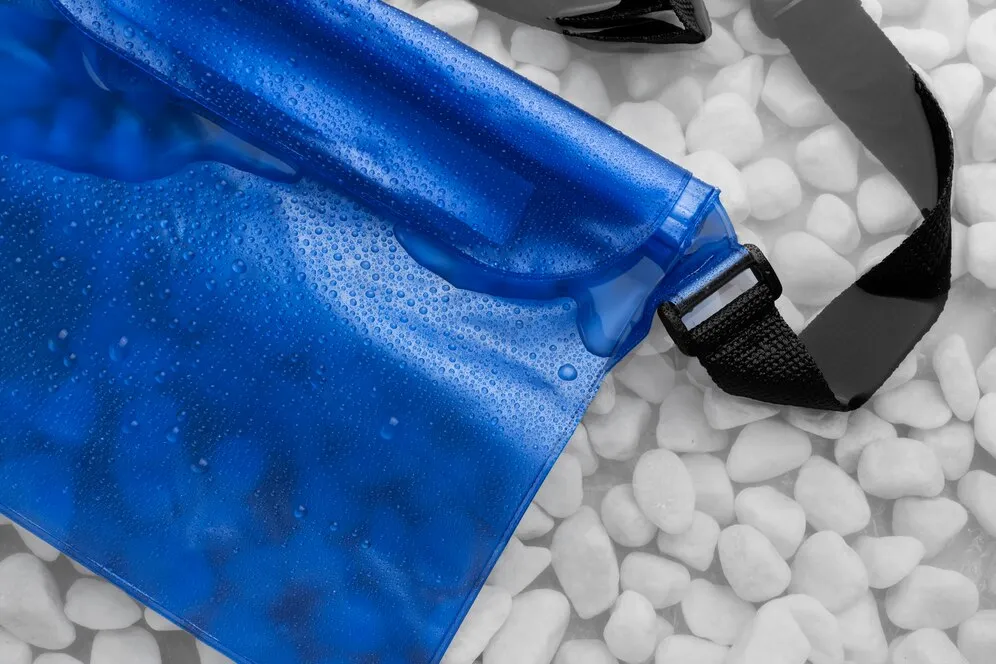 plastic-bag-floating-wate